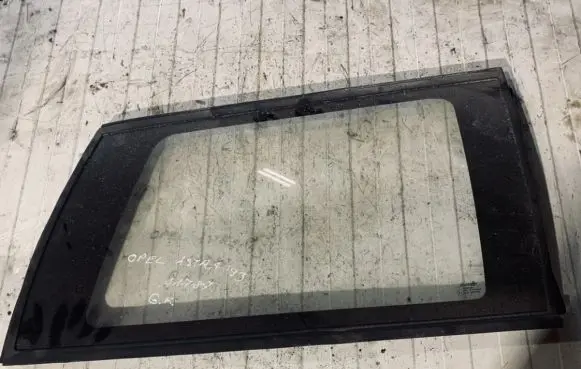 Opel Astra F Rear side window