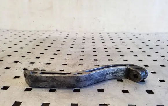 Skoda Superb B6 (3T) Engine mounting bracket 1K0199359E