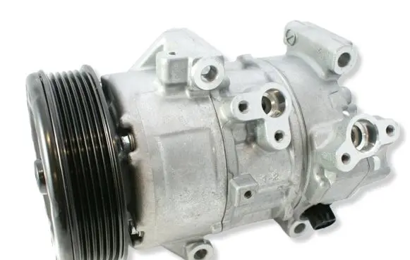 Toyota Avensis T270 Air conditioning (A/C) compressor (pump) 8831068010 883100F010