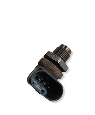 BMW 3 E90 E91 Fuel pressure regulator 