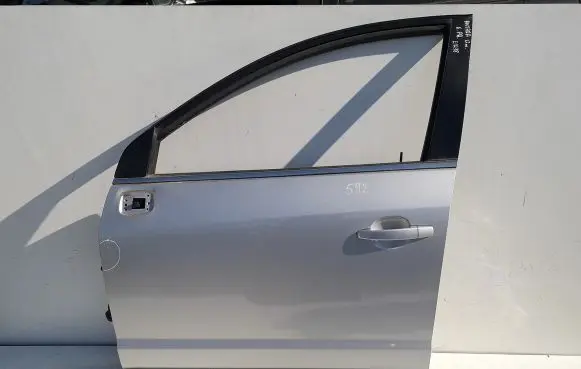 Opel Antara Front door