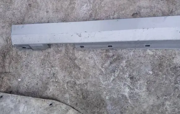 Mercedes-Benz C AMG W204 Sill A2046900340
