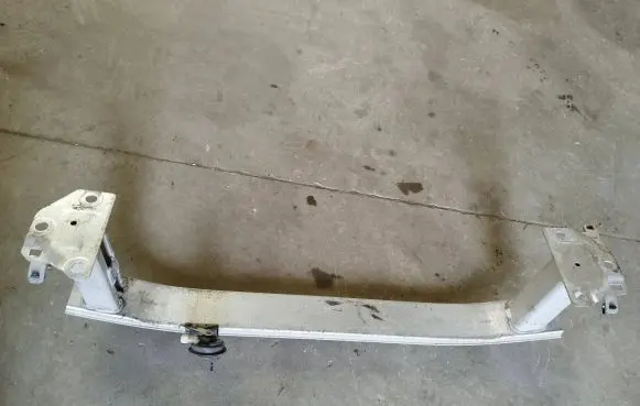 Renault Clio IV Front bumper cross member