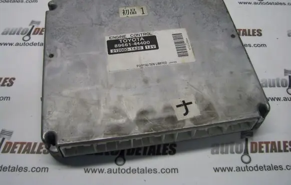 Toyota Avensis Verso Engine control unit/module 8966144400
