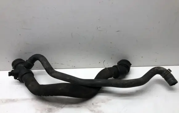 Audi A4 S4 B6 8E 8H Engine coolant pipe/hose 8E0121055N