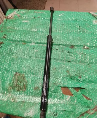 KIA Sorento Tailgate/trunk strut/damper 81771C5001
