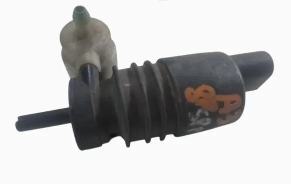 Audi A3 S3 8P Windscreen/windshield washer pump