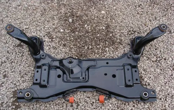 Mazda 3 Front axle beam 