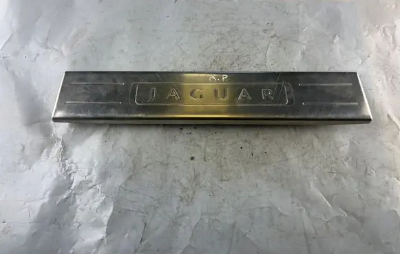 Jaguar XJ X351 Front sill trim cover 156000582A AW9313201 AW9313201AE