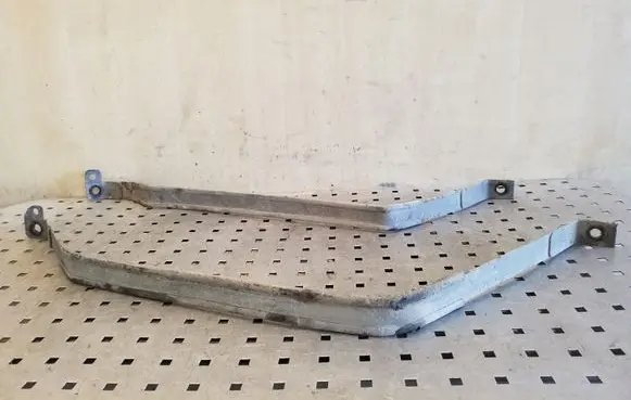 KIA Sportage Fuel tank mounting bracket 
