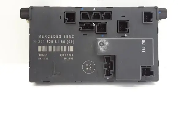 Mercedes-Benz E W211 Door control unit/module 2118208185