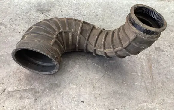 Volvo S60 Intercooler hose/pipe