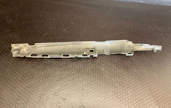 Lexus IS 220D-250-350 Intercooler air channel guide 5382353010