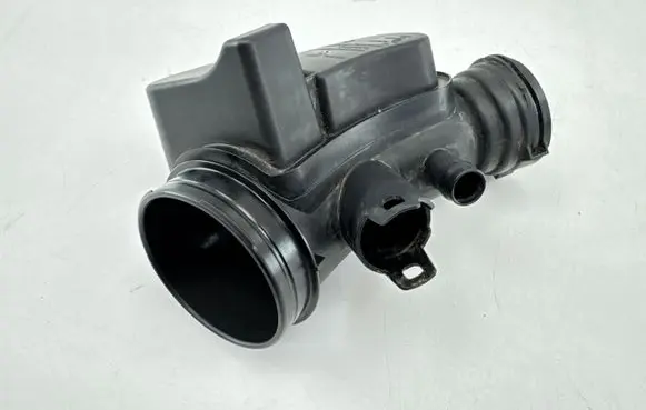 BMW 3 F30 F35 F31 Intake resonator 8601681