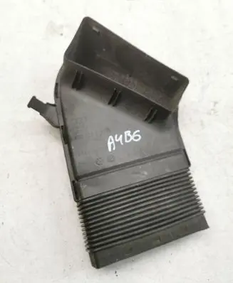 Audi A4 S4 B6 8E 8H Air intake duct part 8E0129617D