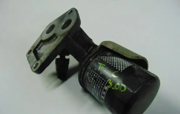 Toyota Land Cruiser (J150) Oil filter mounting bracket