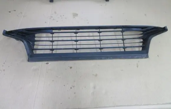 Toyota Yaris XP210 Front bumper lower grill 53112-K0010