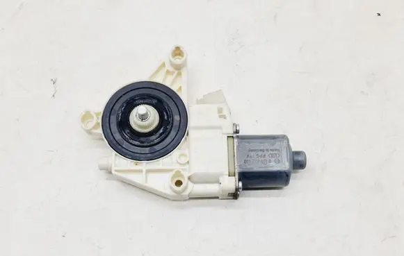 Mercedes-Benz B W246 W242 Front door window regulator motor A2469065100