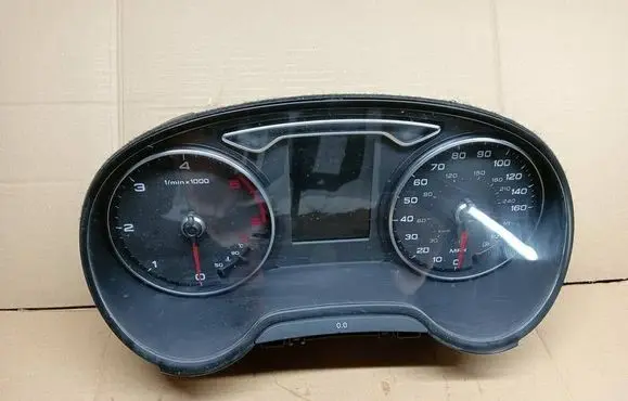 Audi A3 S3 8V Speedometer (instrument cluster) 8V0920971E 1455010272 VDD024051
