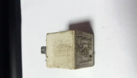 Audi A6 S6 C5 4B Other relay 431951253C