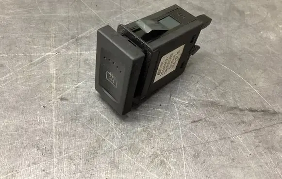 Volkswagen Sharan Windscreen/window heater switch 7M3959621 YM2118C621AAW
