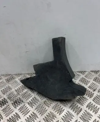 Volkswagen Tiguan Fender foam support/seal 571864237B