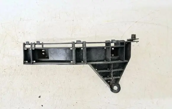 Honda FR-V Front bumper mounting bracket