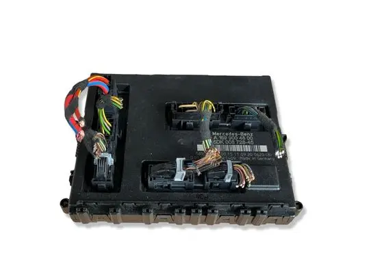 Mercedes-Benz A W169 SAM control unit 5DK00872845 A1699004800