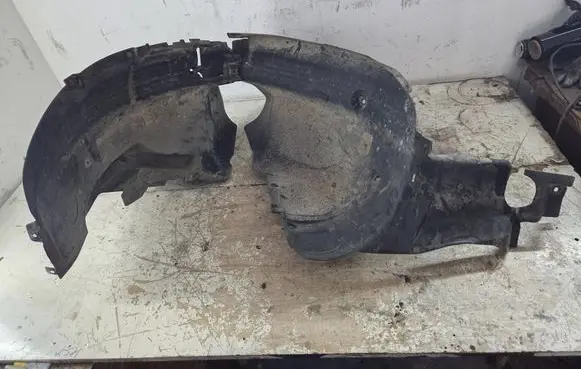 Mercedes-Benz A W169 Front wheel arch liner splash guards 