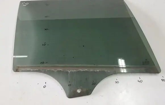 BMW X5 E70 Sliding door window/glass 