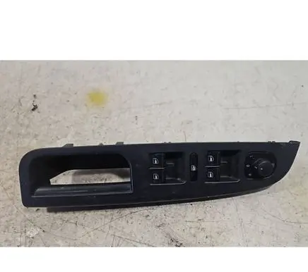 Volkswagen Golf V Electric window control switch 1K4868049C