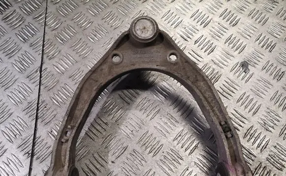 Volkswagen Touareg I Front lower control arm/wishbone 7L0407047B