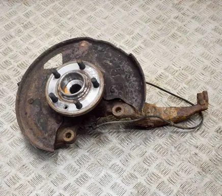 Front wheel hub
