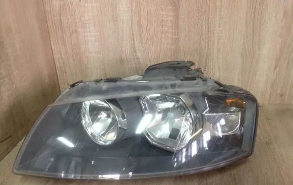 Audi A3 S3 8P Headlight/headlamp 8P0941003L