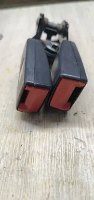 Renault Koleos I Middle seatbelt buckle (rear) 6093363a