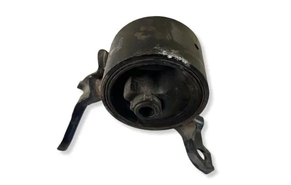 Peugeot 4007 Engine mount bracket 
