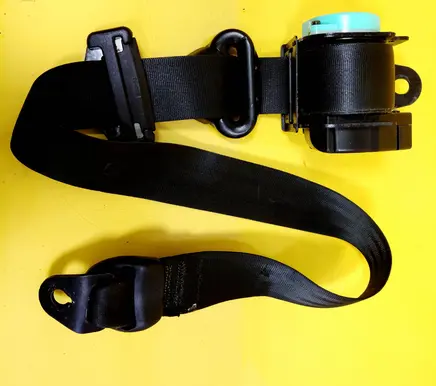 Chrysler Voyager Front seatbelt 4680193