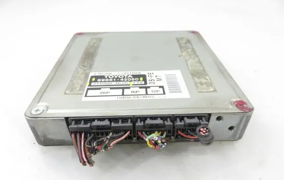 Toyota RAV 4 (XA10) Engine control unit/module 2110001620 8966142050