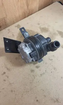 Mercedes-Benz GLC X253 C253 Electric auxiliary coolant/water pump A0005002686 A2535012320