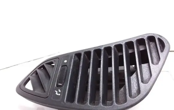 Alfa Romeo 156 Dashboard side air vent grill/cover trim 4640250997