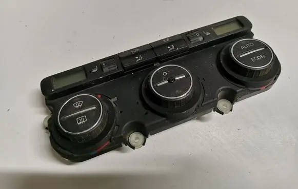 Volkswagen Golf V Climate control unit