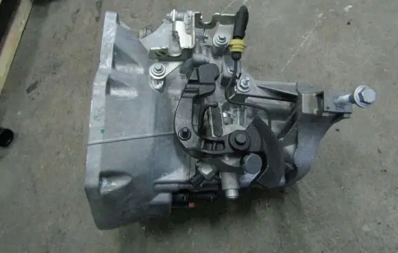 Ford C-MAX II Manual 5 speed gearbox CV6R7002KC