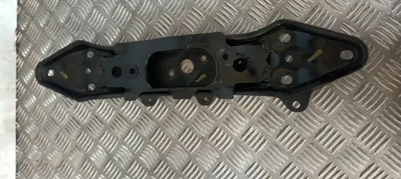 Subaru Outback (BS) Gearbox mounting bracket