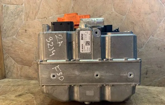 BMW 3 F30 F35 F31 Voltage converter inverter 8661800