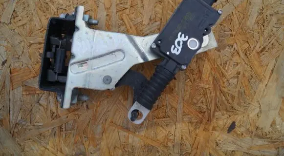 Citroen C3 Pluriel Tailgate/trunk/boot lock/catch/latch 9646044780