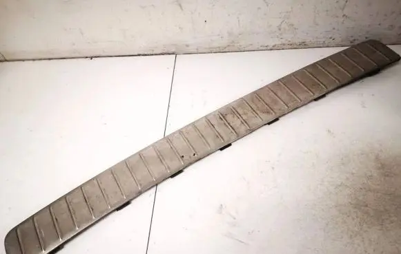 Mercedes-Benz ML W164 Other trunk/boot trim element a1648850016