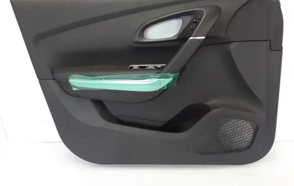 Renault Kadjar Front door card panel trim 809012107R