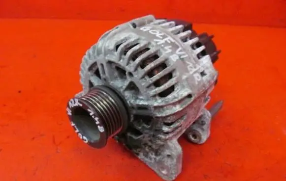 Volkswagen Golf VI Generator/alternator 036903024H