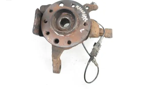 Suzuki Liana Front wheel hub spindle knuckle