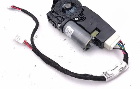 Mercedes-Benz GLC AMG Sunroof motor/actuator A2539004302